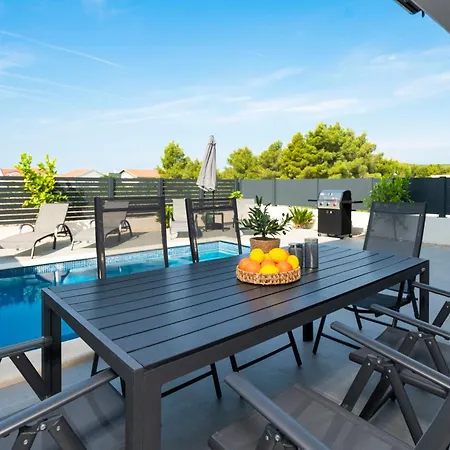 Joja Luxury With Private Pool Villa Vodice